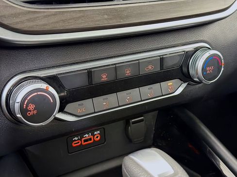 Used 2023 Nissan Altima 2.5 SV image 17