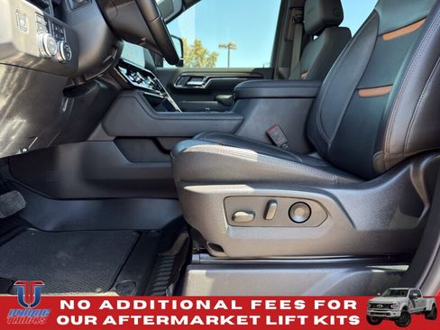 Used 2025 GMC Sierra 3500 AT4 w/ AT4 Premium Plus Package AWD/4WD image 19