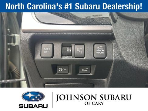 Used 2017 Subaru Forester 2.5i Touring AWD/4WD image 17
