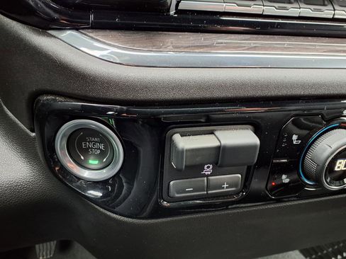 Used 2024 Chevrolet Silverado 3500 LTZ image 8