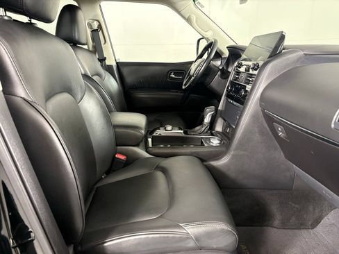 Used 2024 Nissan Armada SV AWD/4WD image 13