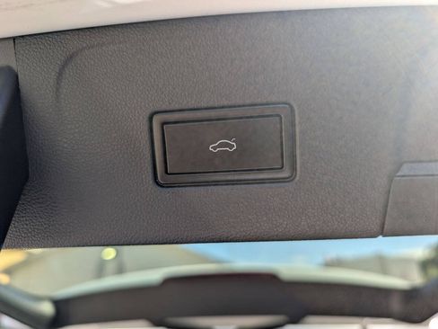 Used 2018 Volkswagen Atlas SE FWD image 7