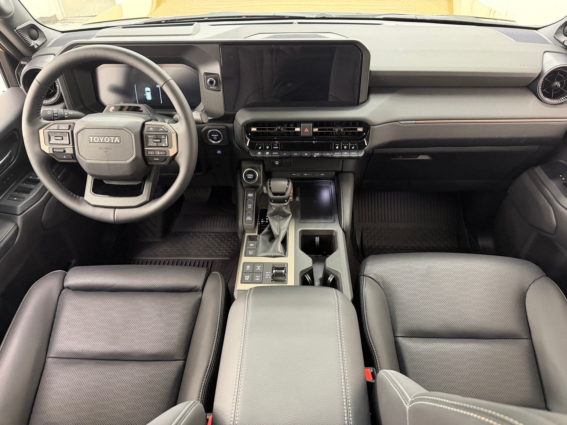 Used 2025 Toyota Land Cruiser w/ Premium Package AWD/4WD image 17