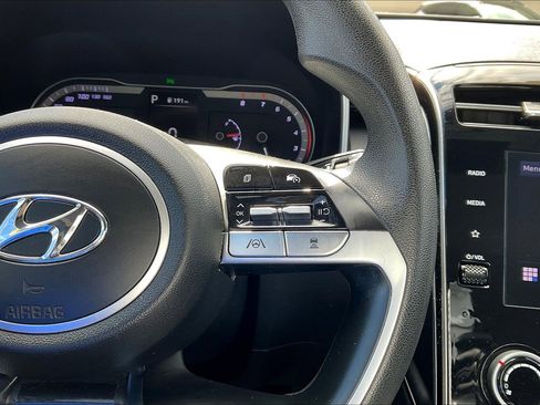Used 2022 Hyundai Tucson SEL image 12