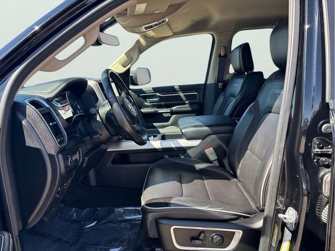 Used 2020 RAM 1500 Laramie AWD/4WD image 11