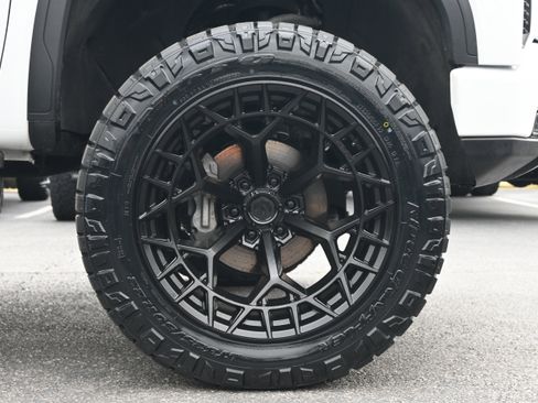 Used 2023 GMC Sierra 1500 AT4 w/ AT4 Premium Package image 25