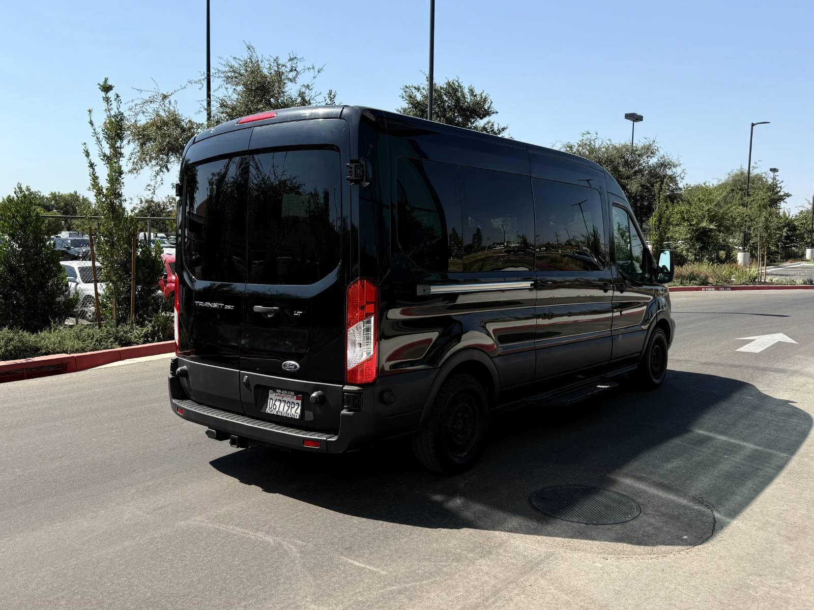 Used 2017 Ford Transit 350 XLT RWD image 7