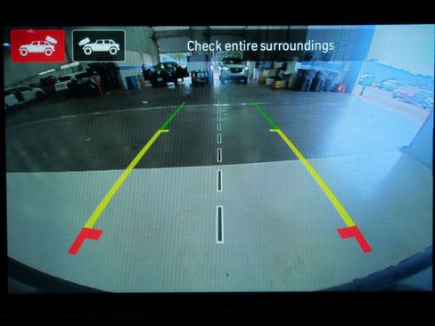 Used 2024 Jeep Wrangler Unlimited Sahara w/ Technology Group AWD/4WD image 18