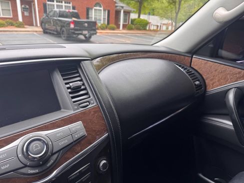 Used 2017 INFINITI QX80 2WD w/ Driver Assistance Package image 20