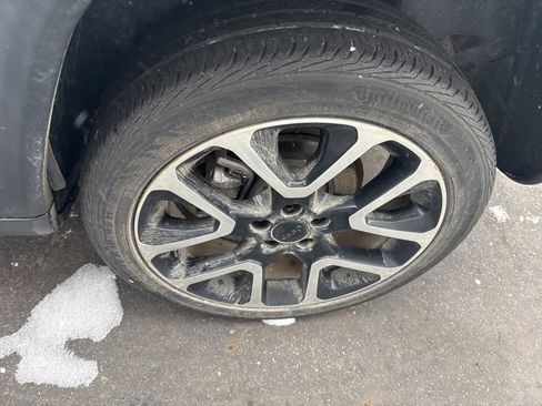 Certified 2018 Jeep Compass Limited image 18