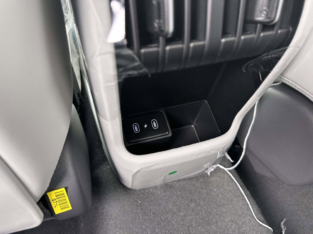 New 2026 Hyundai Kona Limited AWD/4WD image 9
