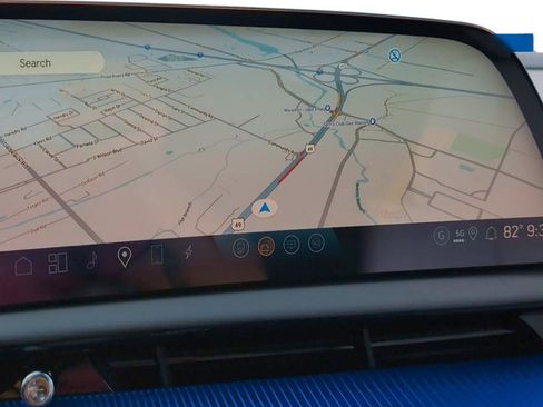 New 2025 Cadillac Optiq Luxury 1 image 13