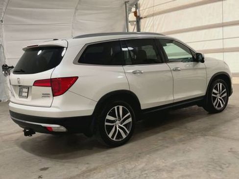 Used 2016 Honda Pilot Touring image 4