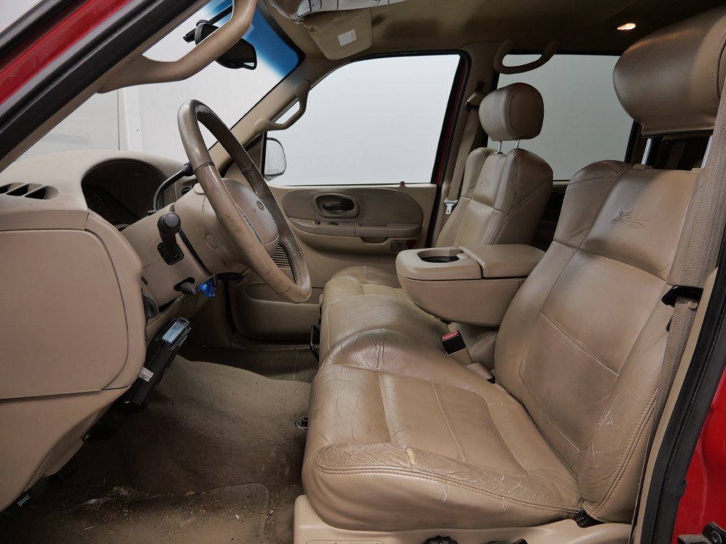 Used 2002 Ford F150 Lariat AWD/4WD image 14