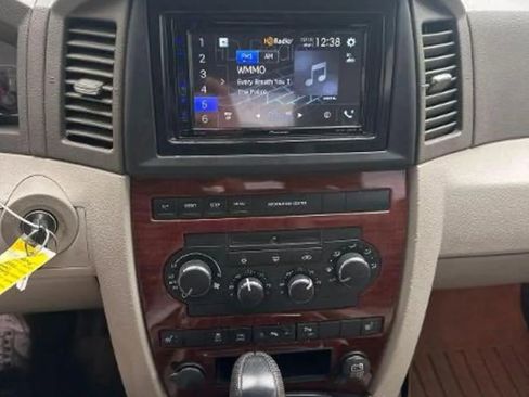 Used 2006 Jeep Grand Cherokee Limited image 8