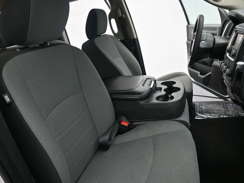 Used 2024 RAM 1500 Classic SLT image 11