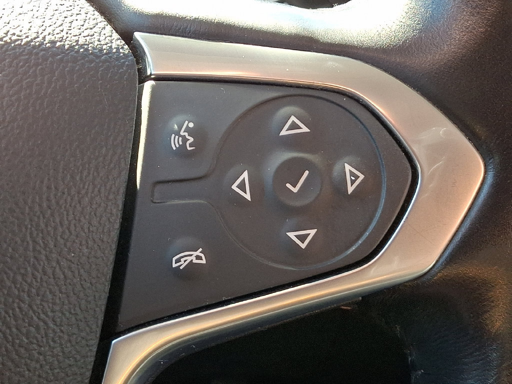 Certified 2021 Chevrolet Traverse LT FWD image 22