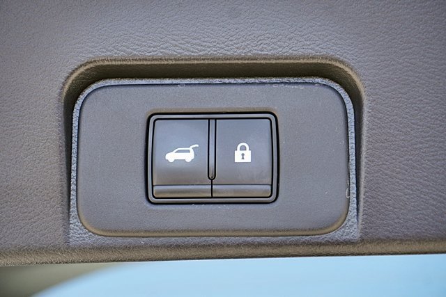 Used 2023 Nissan Rogue SV w/ SV Premium B Package FWD image 23