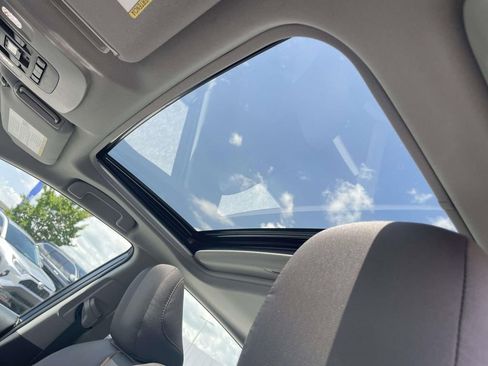 Used 2018 Toyota Camry LE w/ Audio Package FWD image 11