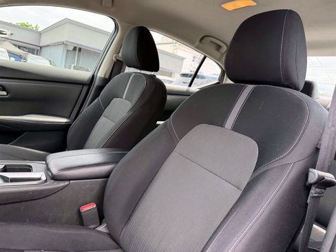 Used 2020 Nissan Sentra SV FWD image 9
