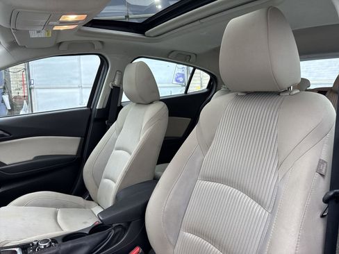 Used 2015 MAZDA MAZDA3 i Touring w/ Technology Package image 10