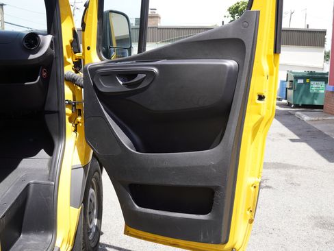Used 2021 Mercedes-Benz Sprinter 2500 w/ Acoustic Package image 30