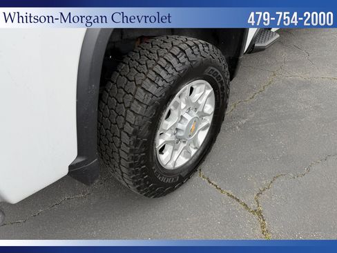 Used 2024 Chevrolet Silverado 2500 LT image 37