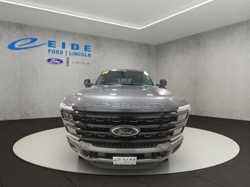 Used 2024 Ford F350 Lariat w/ Black Appearance Package image 4