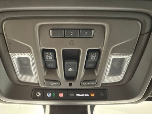 Used 2023 GMC Sierra 2500 Denali w/ Denali Ultimate Package AWD/4WD image 25