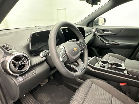 Certified 2026 Chevrolet Equinox LT image 4