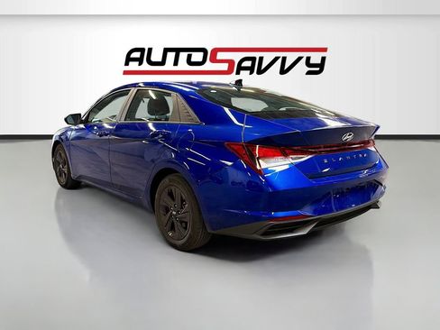 Used 2023 Hyundai Elantra SEL FWD image 5