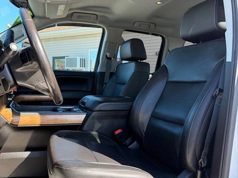 Used 2018 Chevrolet Silverado 2500 LTZ w/ LTZ Plus Package AWD/4WD image 10