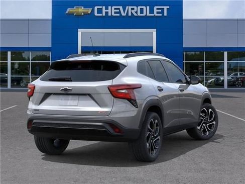 New 2026 Chevrolet Trax RS FWD image 4