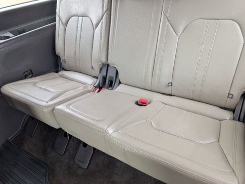 Used 2018 Ford Expedition Limited w/ Equipment Group 301A image 11