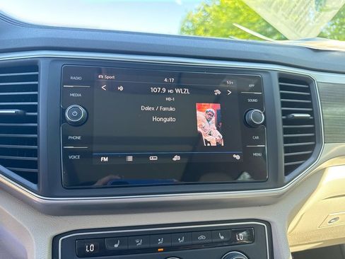 Used 2019 Volkswagen Atlas SE w/ Panoramic Sunroof Package AWD/4WD image 12