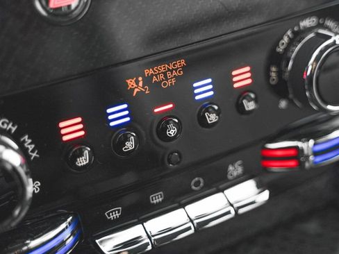 New 2025 Rolls-Royce Cullinan Black Badge image 55