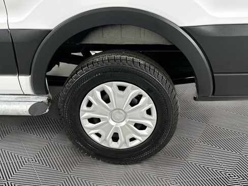 Used 2025 Ford Transit 250 Low Roof w/ Exterior Upgrade Package RWD image 27