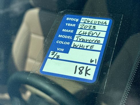 Used 2023 Chevrolet Traverse Premier image 28