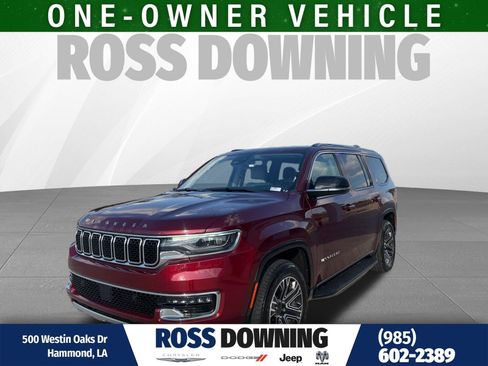 Used 2024 Jeep Wagoneer Series II w/ Flexible Seating Group RWD image 1