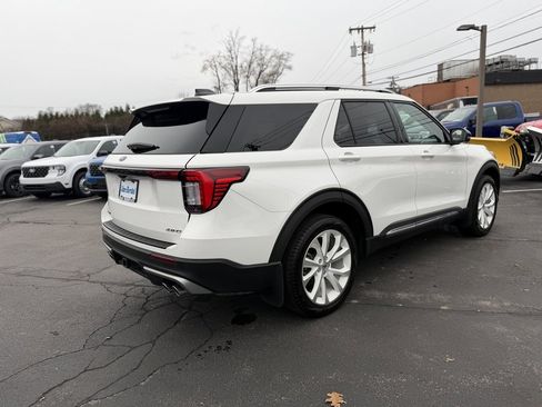 Certified 2025 Ford Explorer Platinum w/ Ultimate Package image 7