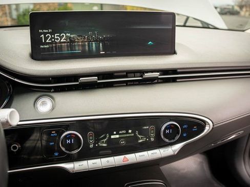 Used 2025 Genesis GV70 2.5T image 20