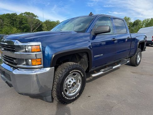 Used 2016 Chevrolet Silverado 2500 W/T w/ WT Convenience Package AWD/4WD image 9