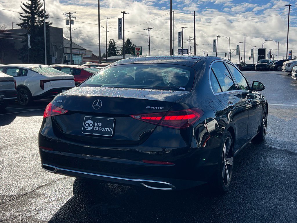 Used 2025 Mercedes-Benz C 300 4MATIC Sedan image 9