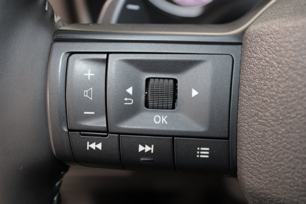 Used 2026 Nissan Rogue SV w/ Cold Weather Package FWD image 33