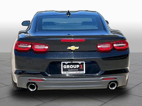 Used 2023 Chevrolet Camaro LT RWD image 5