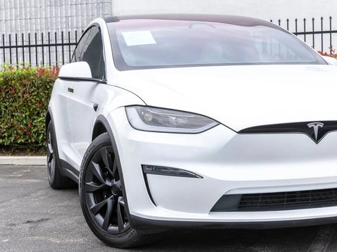 Used 2023 Tesla Model X AWD/4WD image 31