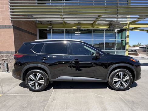 Used 2025 Nissan Rogue SL w/ SL Premium Package AWD/4WD image 9