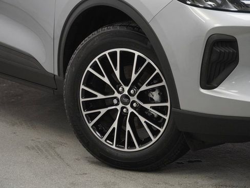 Used 2023 Ford Escape Active image 4