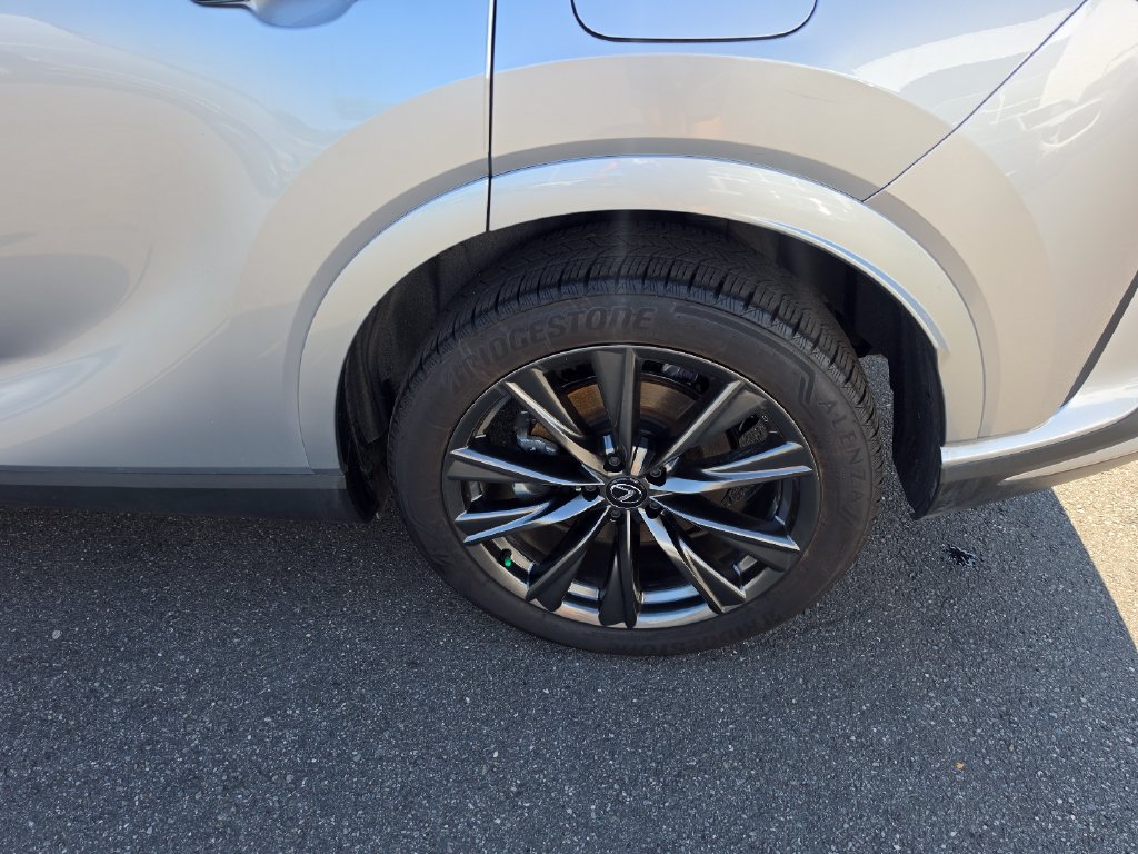 Used 2023 Lexus RX 350 F Sport w/ Accessory Package (K3) AWD/4WD image 8