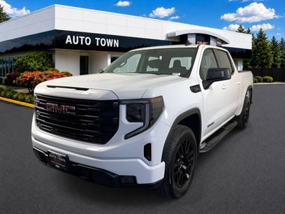 Used 2025 GMC Sierra 1500 Elevation